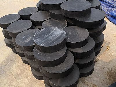 惠农区板式橡胶支座由若干层橡胶片与薄钢板经加压硫化